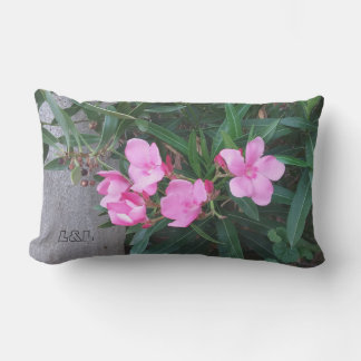 almohada exterior con flores