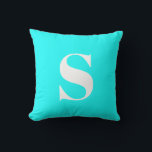 Almohada exterior monogramada inicial Aqua Blue<br><div class="desc">Almohada exterior monogramada inicial Aqua Blue. almohada exterior decorativa con una sola inicial. Personalizar rápida y fácilmente.</div>