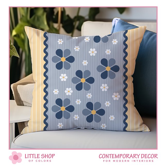 Almohada floral azul y amarillo (Subido por el creador)