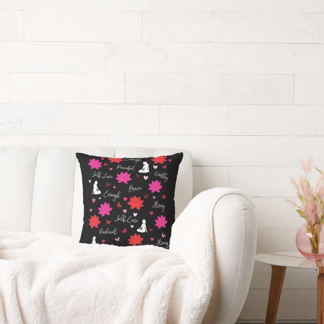 Almohada floral de amor propio (Sofá)