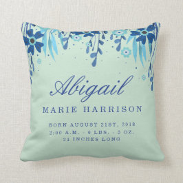 Almohada floral de la invitación del nacimiento