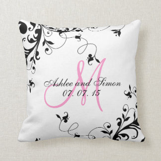 Almohada floral negra rosada del recuerdo de la