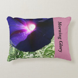 Almohada floral púrpura hermosa del acento