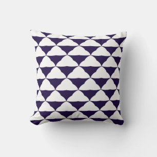 Almohada grande con diseño de triángulos navy y bl