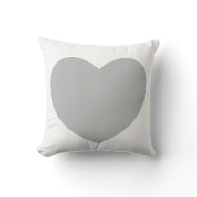 Almohada gris del corazón