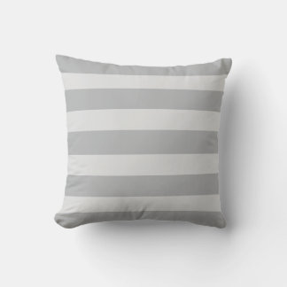 Almohada gris moderna con rayas horizontales