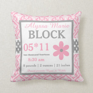 Almohada gris rosada de la invitación del bebé del