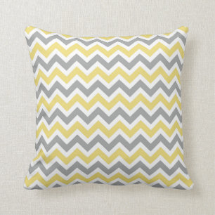 Almohada gris y amarilla de Chevron