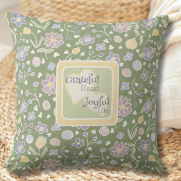 Almohada inspiradora de cottagecore floral