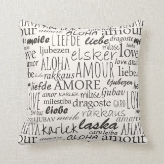 Almohada internacional de la escritura del amor