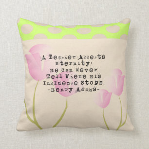 Almohada jubilada de la siesta de los tulipanes