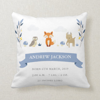 Almohada linda de la invitación del bebé de los