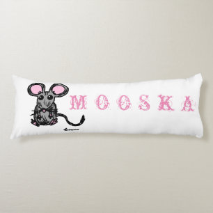 Almohada linda del cuerpo del ratón de Mooska