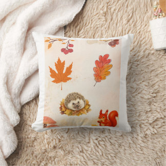 Almohada linda para la acogedora temporada de otoñ