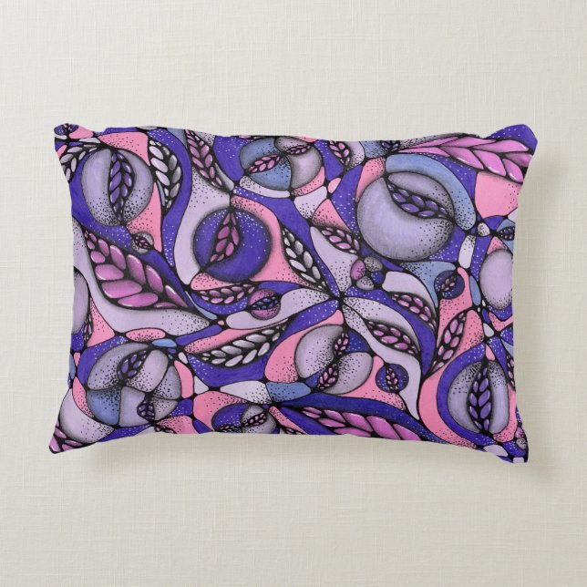 Almohada lumbar abstracta de flores rosadas y mora (Reverso)