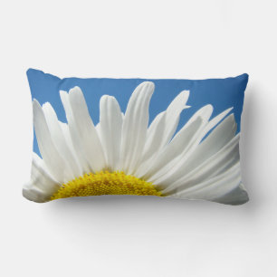 Almohada Lumbar Cielo Azul Flores Blancas de Marga