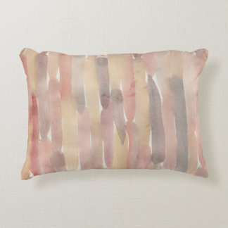 Almohada lumbar de acuarela en tono neutro rosa y 