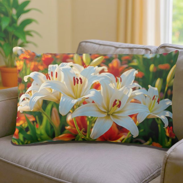 Almohada Lumbar Lirios Blancos (Lumbar pillow with white lilies)
