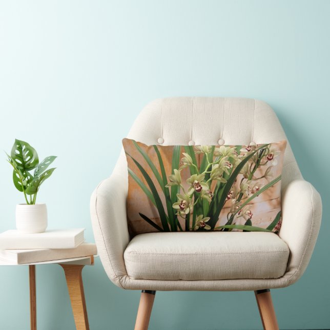 Almohada Lumbar Orquídea en marfil, oro y verde (Silla)