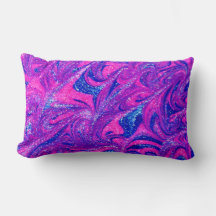 almohada lumbar rosa y abstracta
