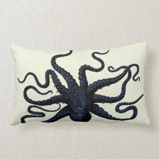 Almohada manchada del pulpo