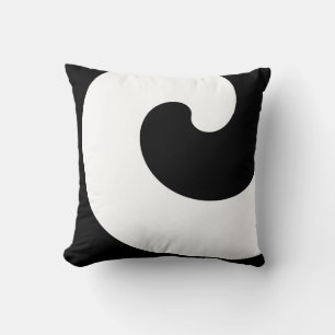 Almohada minimalista de espiral rizada en blanco y