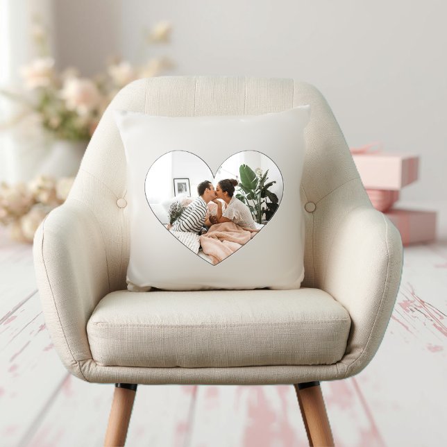 Almohada Minimalista Eres Amado Neutral (Subido por el creador)