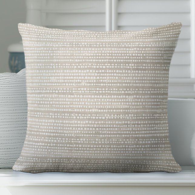 Almohada moderna neutra y cálida para tirar (Subido por el creador)