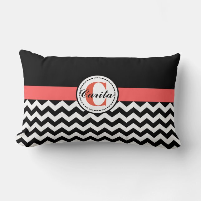 Almohada monogramada de chevron negro/blanco (Anverso)