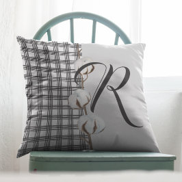 almohada monogramada estilo casa de campo de Moda 