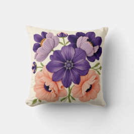 Almohada Morada de Tirar con Flores Bordadas en Ne