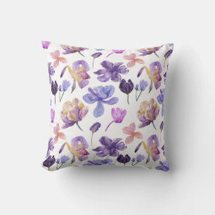 Almohada morada floral moderna