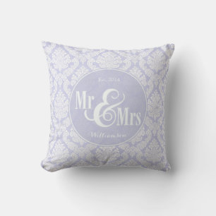 almohada "Mr & Mrs." de Lavender Damask, personali