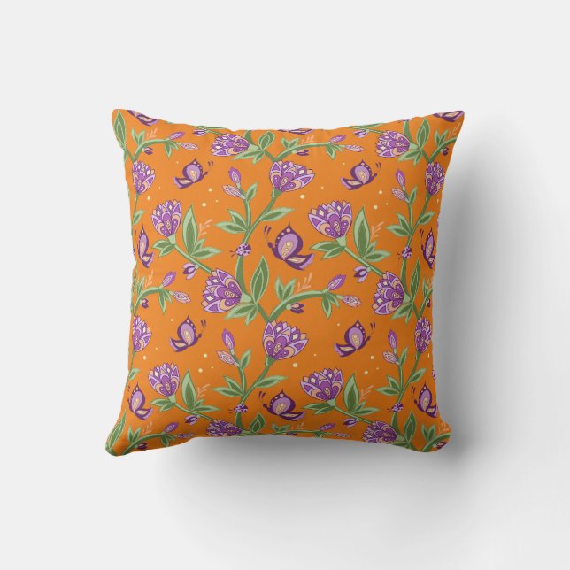 almohada naranja con mariposas púrpura floral (Reverso)