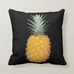 Almohada negra de la decoración de la piña