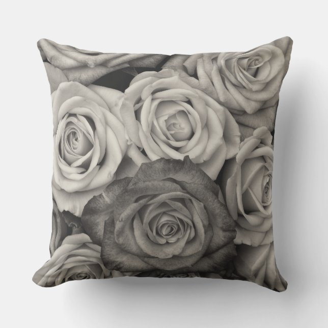 almohada negra de la decoración de los rosas (Anverso)