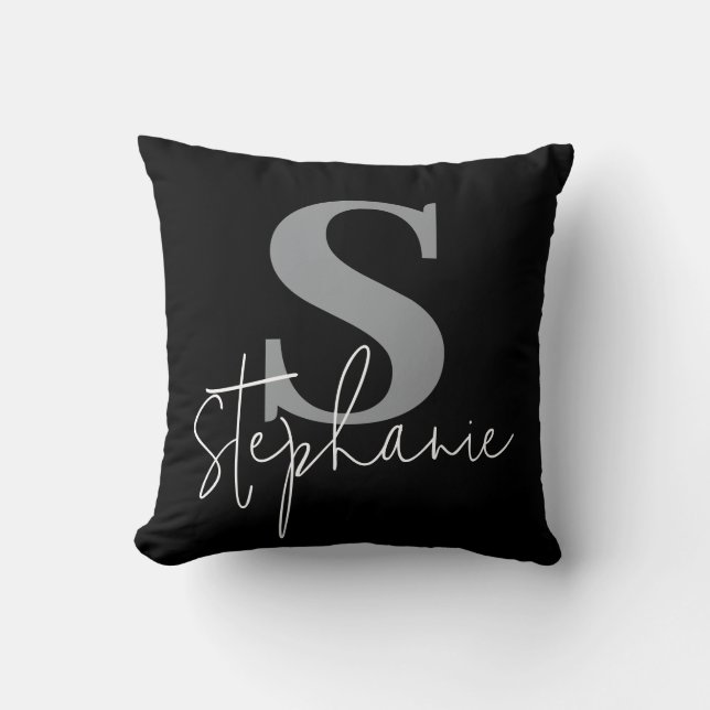 Almohada Negra de Plata con Letra de Monograma (Anverso)