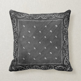 Almohada negra del diseño de Paisley