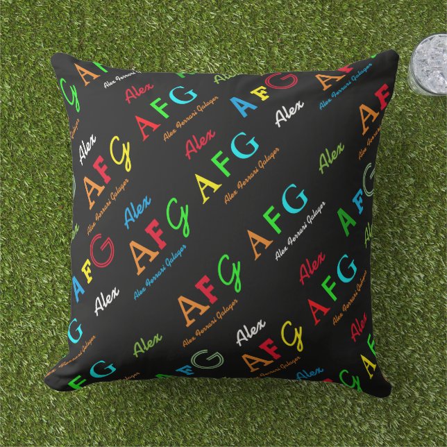 almohada negra personalizada (Césped)