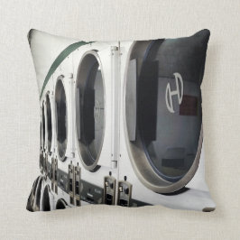 Almohada negra y blanca de la estera I del