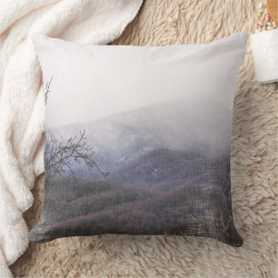 Almohada paisajística de las montañas