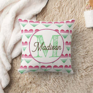 almohada personalizada con arcoíris monograma