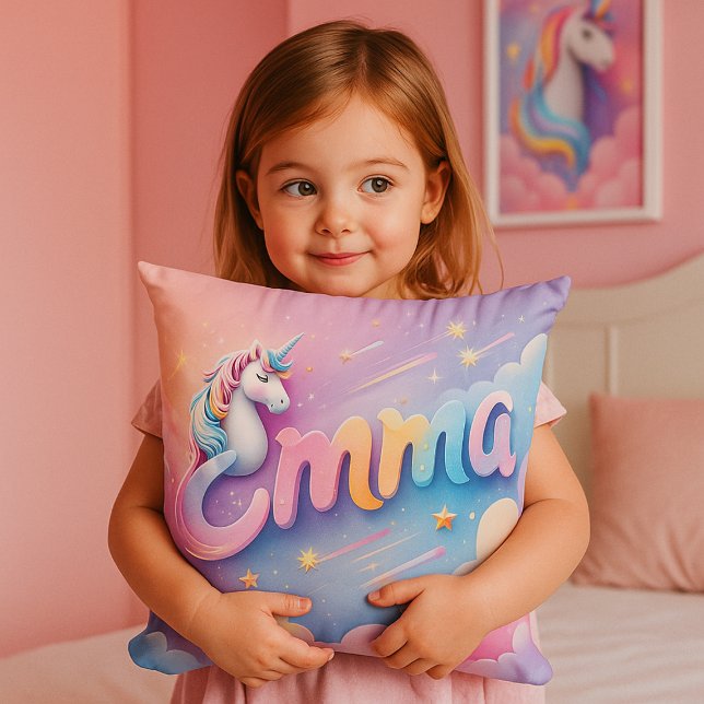 Almohada personalizada con nombre de unicornio pas (Subido por el creador)