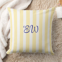 Almohada personalizada con raya de monograma | Got