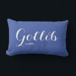 Almohada personalizada de apellido<br><div class="desc">Nuestra almohada lumbar de apellido es un regalo perfecto para tu familia o pareja favorita. Personalice con el apellido que elija y comparta. Gracias por pasar por aquí. Donna</div>
