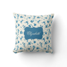 Almohada personalizada de flores azules elegante