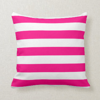 Almohada rayada intrépida de las rosas fuertes