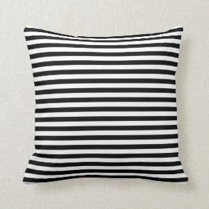 Almohada rayada negra y blanca