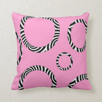 Almohada rayada rosada, negra, blanca enorme de