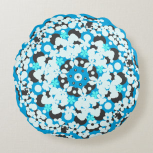 almohada redonda con motivos ornamentales